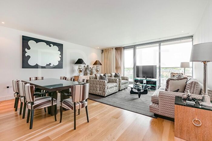 3 Bedroom Flat To Rent In The Knightsbridge Apartments, Knightsbridge, London, SW7