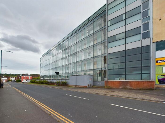 2 Bedroom Flat To Rent In Bramall Lane, City Centre, Sheffield, S2