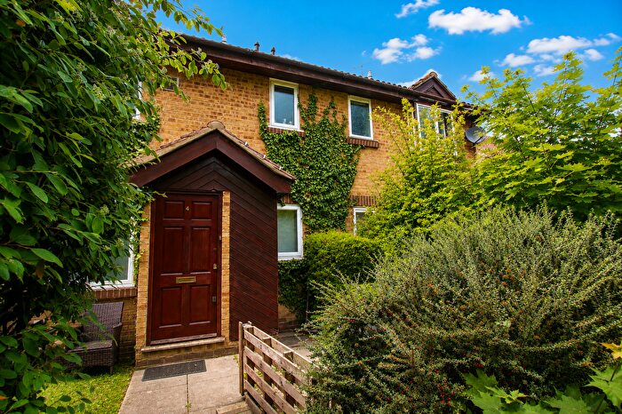 1 Bedroom Terraced House To Rent In Albany Park, Colnbrook, Slough, SL3
