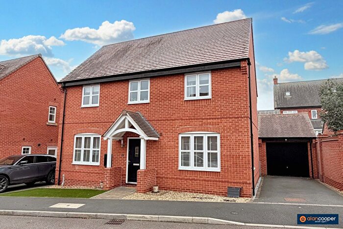 4 Bedroom Detached House For Sale In Quincy Close, Bramcote Manor, Nuneaton, CV11