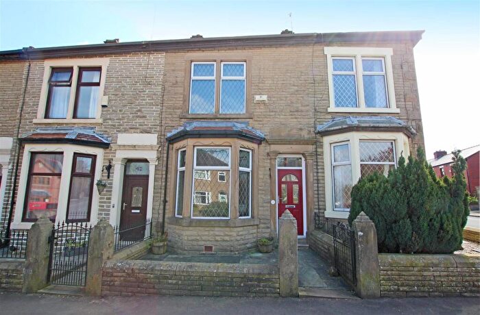 3 Bedroom Terraced House To Rent In Earnsdale Road, Darwen, BB3