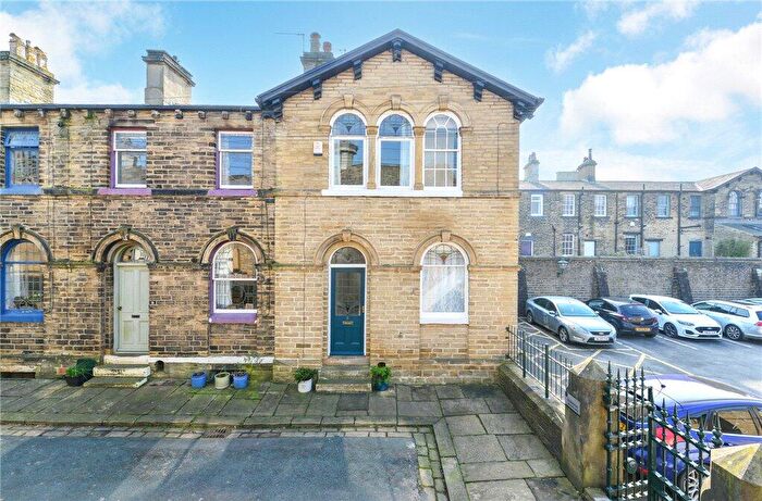 2 Bedroom End Of Terrace House For Sale In Higher School Street, Saltaire, West Yorkshire, BD18