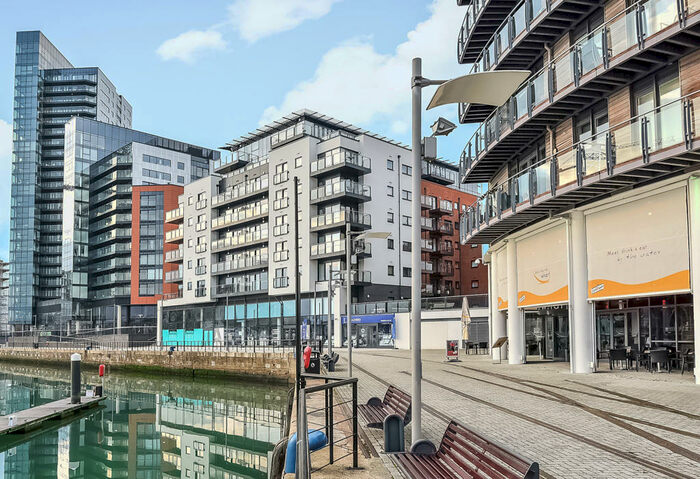 2 Bedroom Flat To Rent In The Blake Building, Ocean Way, Ocean Village, SO14