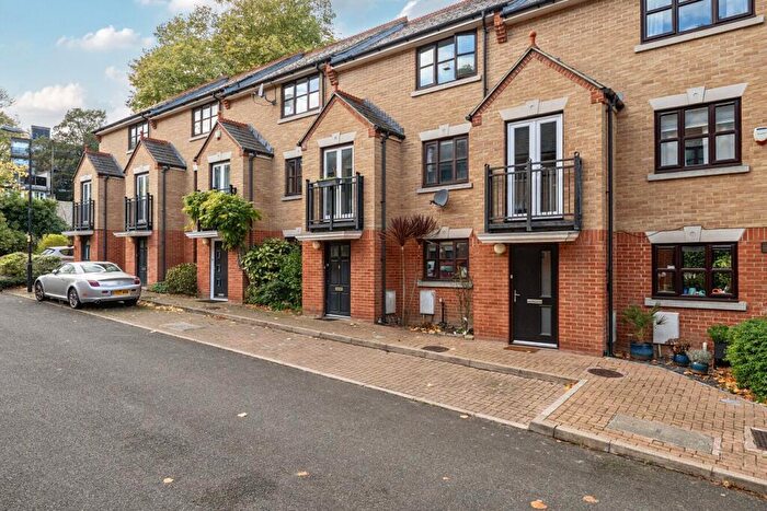4 Bedroom Terraced House For Sale In New Green Place, Crystal Palace, London, SE19