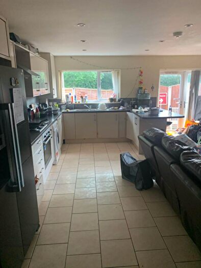 7 Bedroom Semi-Detached House To Rent In Parsonage Road, Withington, M20