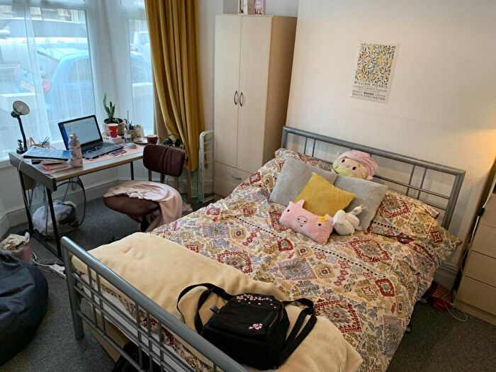 5 Bedroom House To Rent In Tewkesbury Place, Cathays, CF24