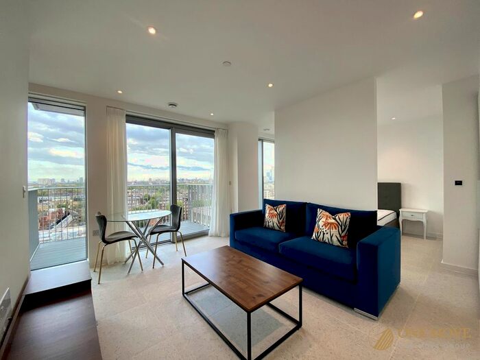 Studio To Rent In The Silk District, London, E1