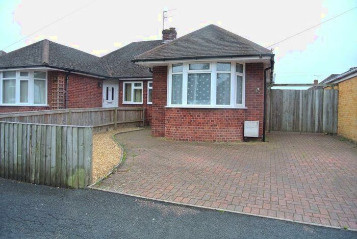 3 Bedroom Bungalow To Rent In Horsbere Road, Gloucester, GL3