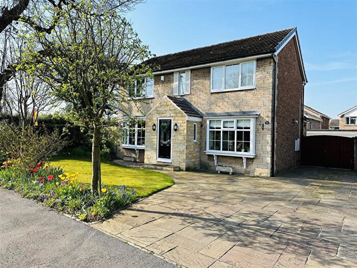 4 Bedroom Detached House For Sale In Field Avenue, Thorpe Willoughby, Selby, YO8