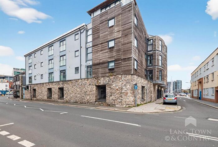 2 Bedroom Apartment To Rent In Century Quay, PL4