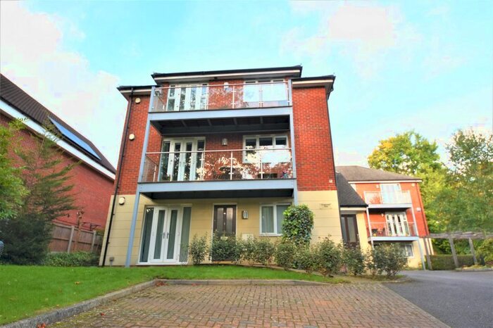 2 Bedroom Flat To Rent In London Road, High Wycombe, HP11