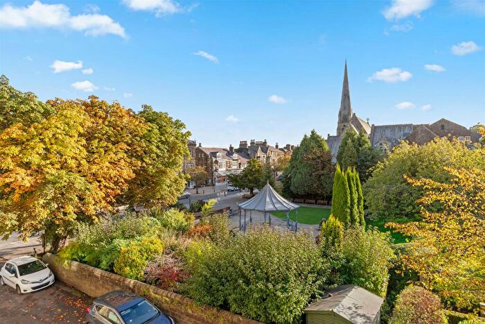 2 Bedroom Apartment For Sale In The Grove, Ilkley, LS29