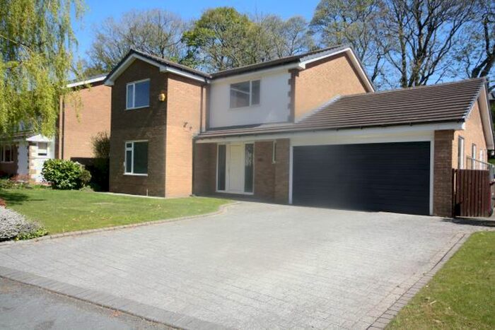 4 Bedroom Detached House To Rent In Sudbury Drive, Bolton, BL6