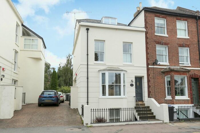 4 Bedroom Terraced House To Rent In Whitstable Road, Canterbury, CT2