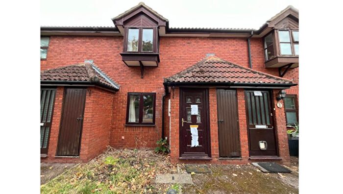 1 Bedroom Terraced House For Sale In Windsor Gardens, Croydon, Greater London, CR0