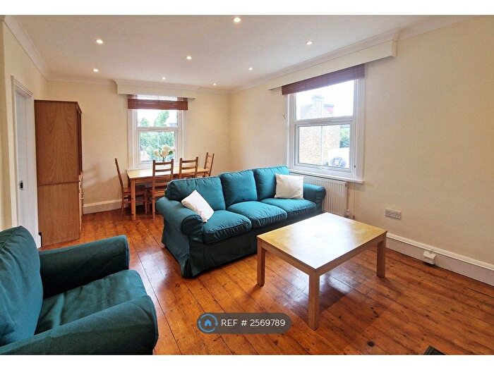 2 Bedroom Flat To Rent In Ealing, London, W13