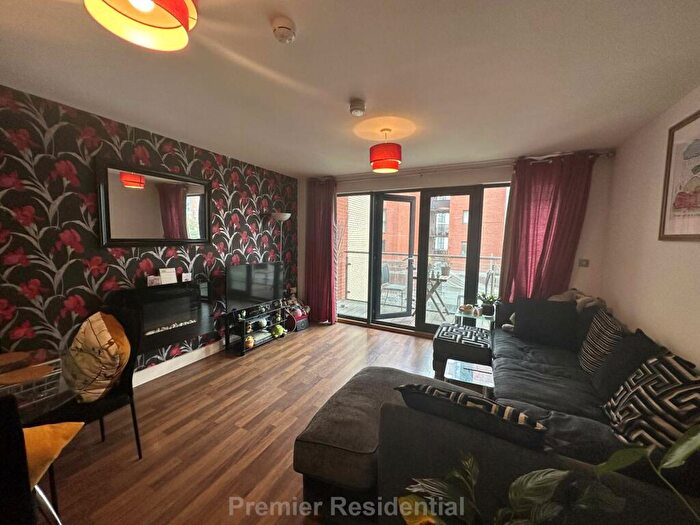 2 Bedroom Apartment To Rent In Medlock Place, Manchester, M15