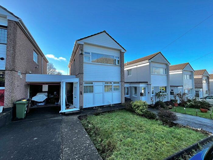 3 Bedroom Property To Rent In Hartland Close, Plymouth, PL6