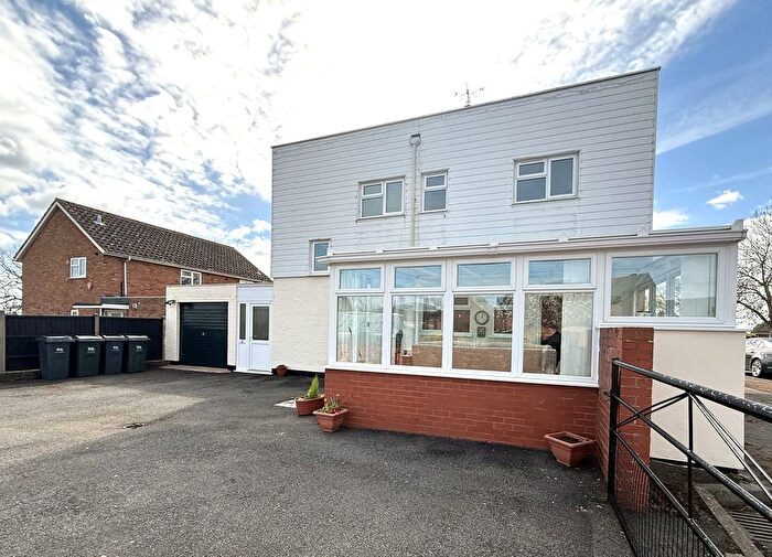 2 Bedroom Flat For Sale In The Graftons, Upton Upon Severn, WR8