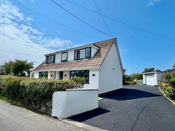 4 Bedroom Detached House For Sale In Dwyran, LL61