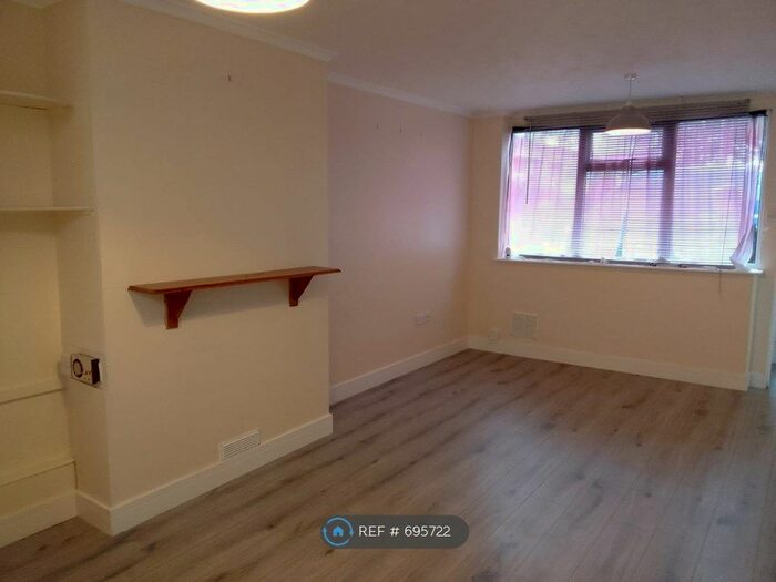 2 Bedroom Terraced House To Rent In Welland Close, Spalding, PE11