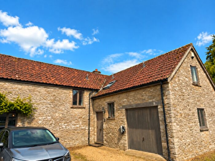 4 Bedroom House To Rent In Chewton Fields, BA3