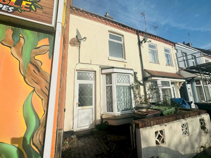 3 Bedroom House To Rent In Pool Bank Street, Nuneaton, CV11