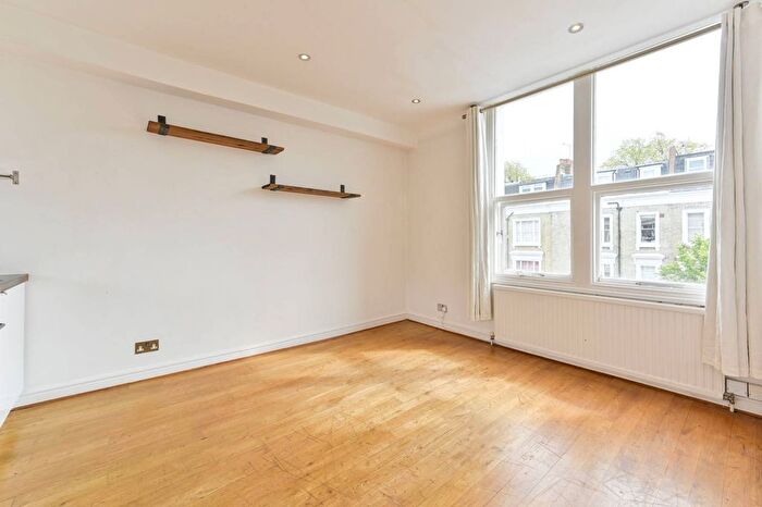 1 Bedroom Flat For Sale In Eardley Crescent, Earls Court, London, SW5
