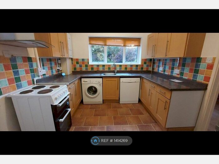 3 Bedroom Semi-Detached House To Rent In Scotsdowne Road, Cambridge, CB2