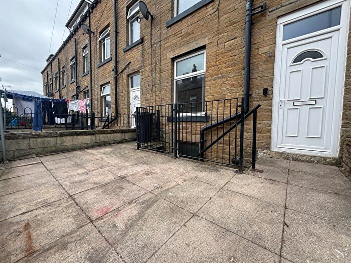 2 Bedroom Terraced House For Sale In Winter Street, Halifax, HX1