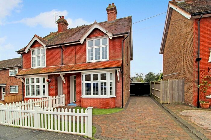 3 Bedroom Semi-Detached House To Rent In Gloucester Road, Burgess Hill, West Sussex, RH15