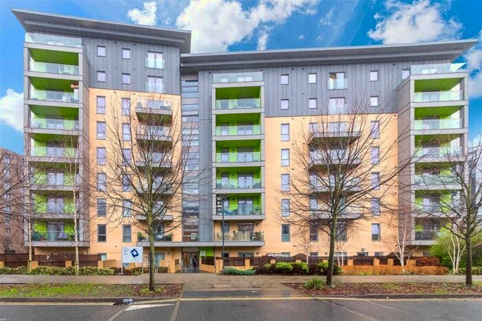 2 Bedroom Flat To Rent In Falcondale Court, Park Royal, NW10