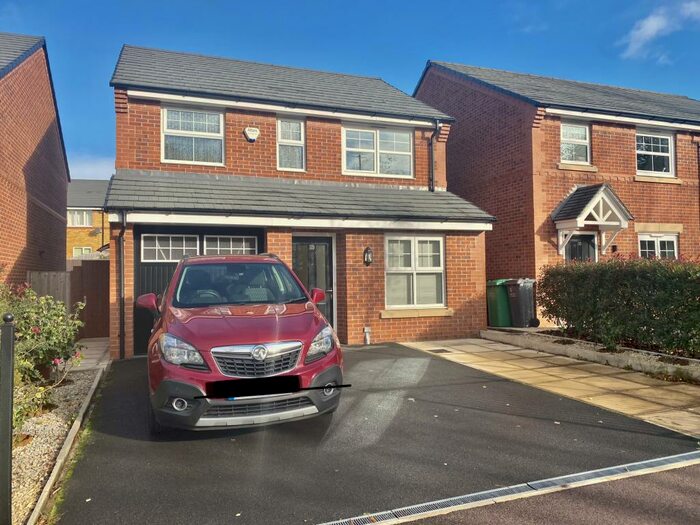 3 Bedroom Detached House To Rent In Horse Chestnut Drive, M9