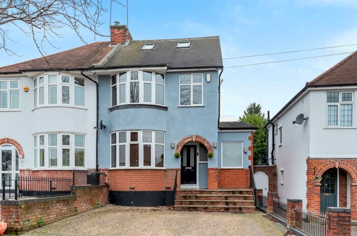 4 Bedroom Semi-Detached House To Rent In Mountview Road Orpington, BR6