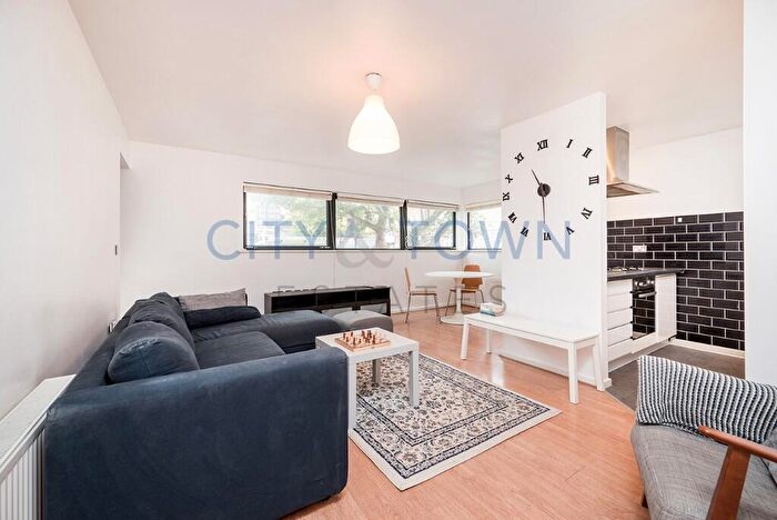 2 Bedroom Apartment To Rent In Hawgood Street, London, E3