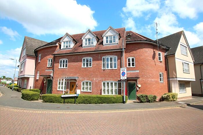 2 Bedroom Apartment For Sale In Weavers Close, Dunmow, CM6