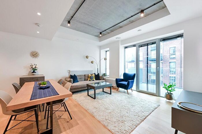 2 Bedroom Apartment To Rent In Rendel House, Goodluck Hope, London, E14