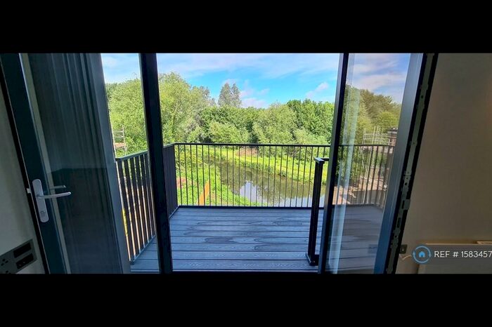 1 Bedroom Flat To Rent In Riverside Apartments, Leicester, LE2