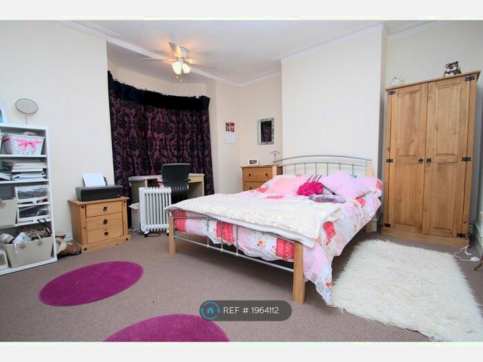 4 Bedroom Terraced House To Rent In Talbot Road, Portsmouth, PO4