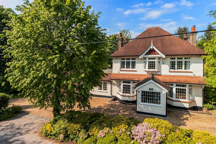 4 Bedroom Detached House For Sale In Ship Hill, Tatsfield, Westerham, TN16