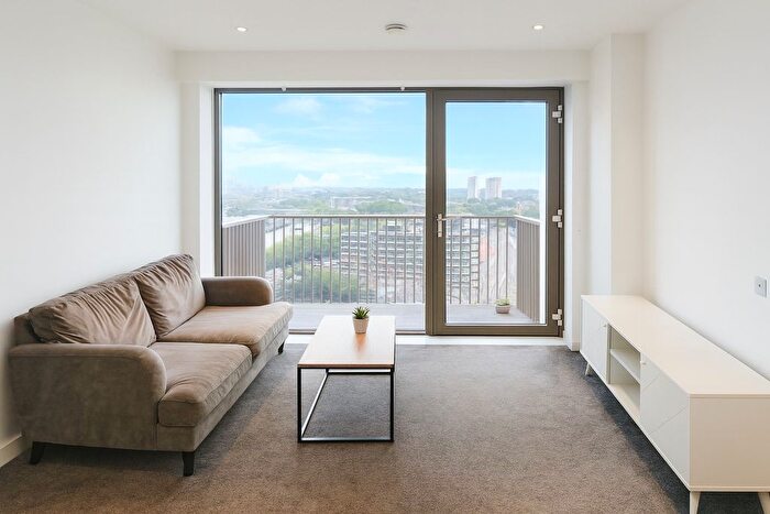 2 Bedroom Flat For Sale In Hulme Street, Salford, M5