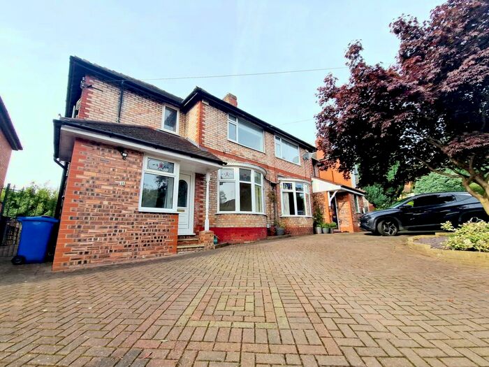 3 Bedroom Semi-Detached House To Rent In Hope Road, Prestwich, Manchester, M25
