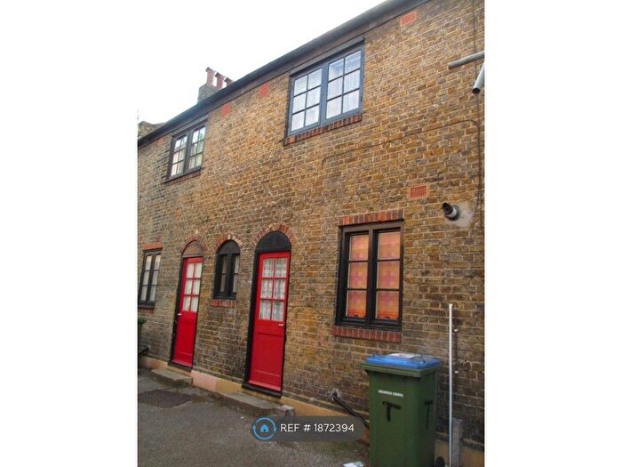2 Bedroom Terraced House To Rent In Hardy Cottages, London, SE10