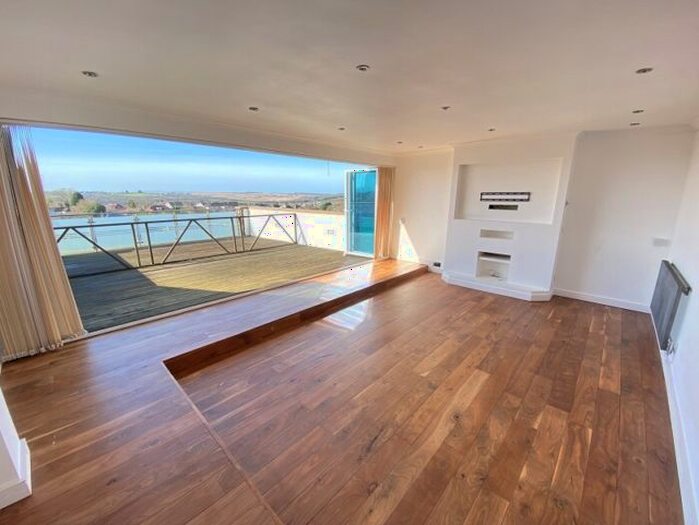 3 Bedroom Detached House To Rent In Llys Teg, Dunvant, SA2