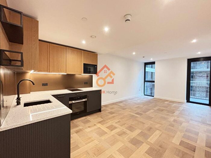 Studio To Rent In Saffron Wharf, London Dock, E1W