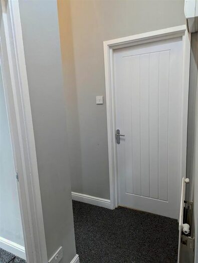 1 Bedroom Flat To Rent In Crumpsall Lane, Crumpsall, Manchester, M8