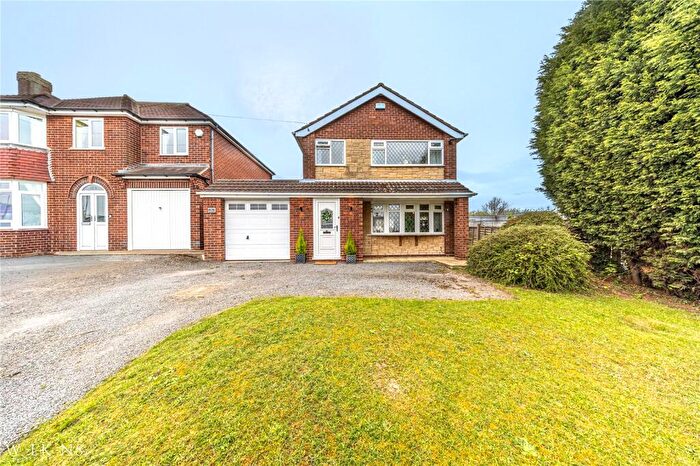 3 Bedroom Detached House For Sale In Dosthill Road, Two Gates, Tamworth, Staffordshire, B77