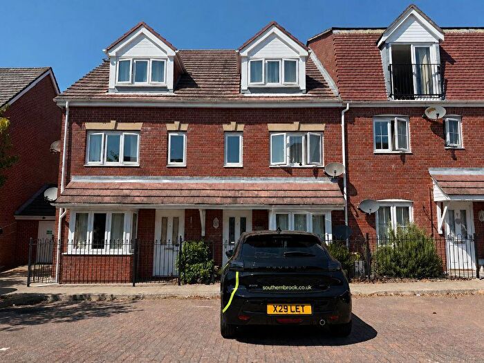 1 Bedroom Flat To Rent In Chadwick Way, Southampton, SO31