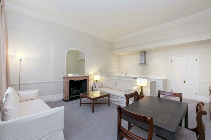 1 Bedroom Flat To Rent In Dorset Square, London, NW1