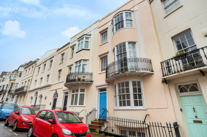 1 Bedroom Flat To Rent In Devonshire Place, Brighton, East Sussex, BN2